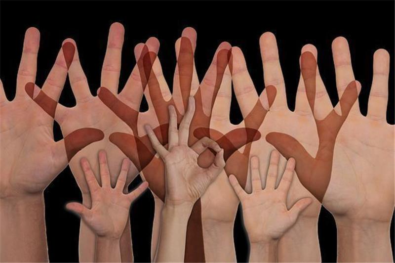 Bewerben können sich helfende Hände des Ehrenamts ab sofort bis zum 28. Juli. Foto: Pixabay.de
