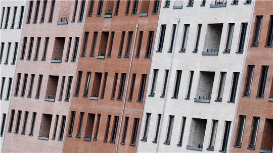 Bezahlbarer Wohnraum ist in vielen Städten knapp. (Symbolbild)