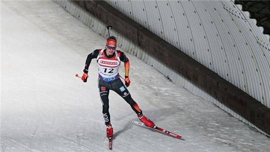 Biathlet Benedikt Doll auf der Strecke.
