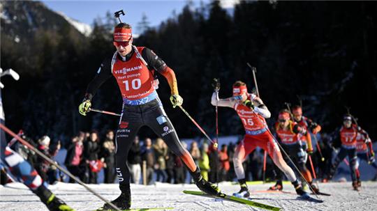 Biathlet Johannes Kühn aus Deutschland in Aktion.