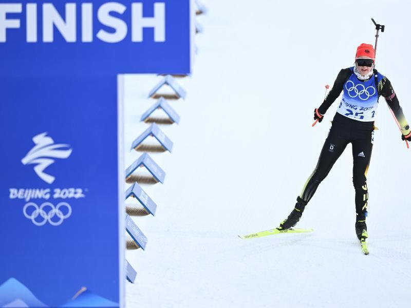 Biathletin Franziska Preuß lief als Achte ins Ziel. Foto: Hendrik Schmidt/dpa-Zentralbild/dpa