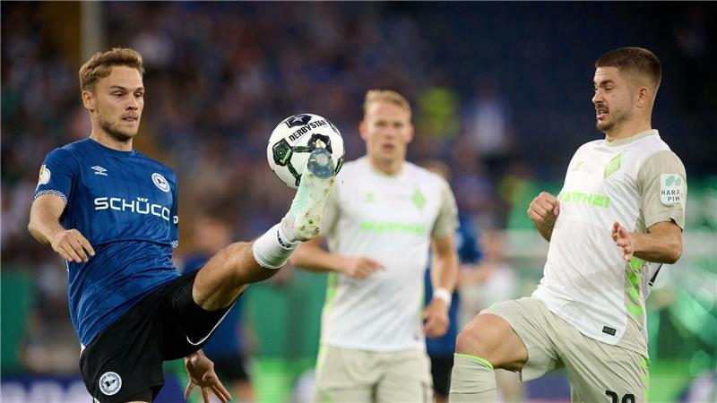 Werder-Frust nach Pokal-Aus: „Alarmglocken sind sehr an“ Bielefeld und Bremen lieferten sich eine umkämpfte Partie.