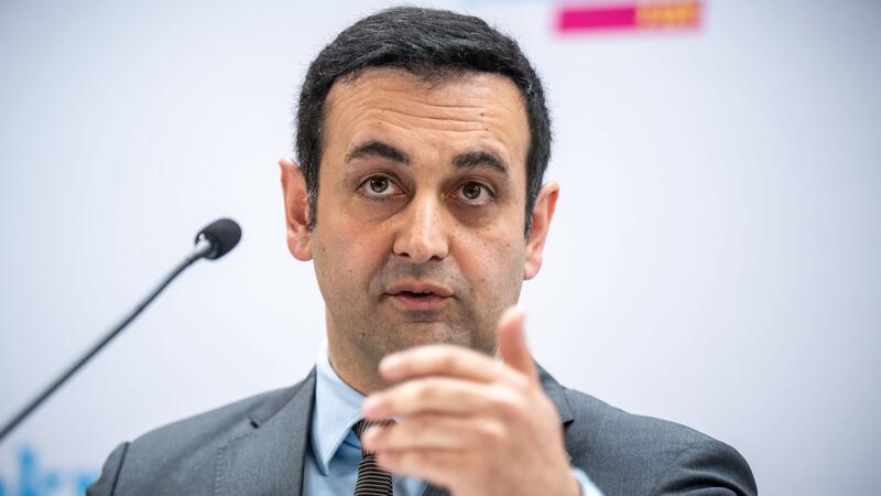 FDP-Generalsekretär nennt Gegröle auf Sylt schockierend Bijan Djir-Sarai, FDP Generalsekretär.
