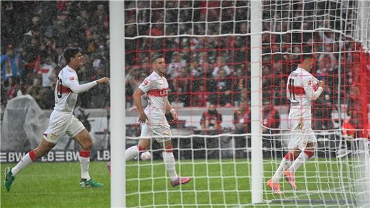 Bilal El Khannouss führt den VfB Stuttgart zum nächsten Heimsieg.