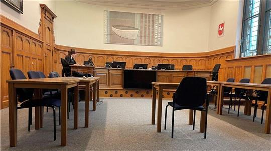 Landgericht Stade: Hunger trieb Angeklagten zu Einbrüchen in Hemmoor