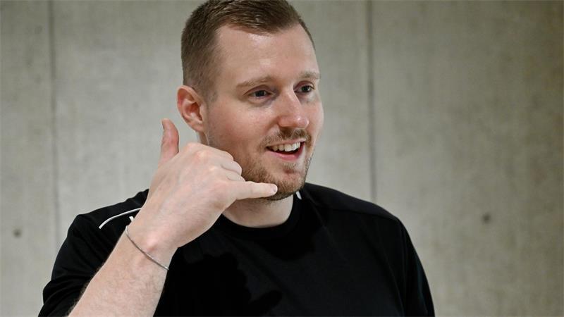Ohne Worte: BSV-Trainer Jonas Schlender im etwas anderen Interview Ohne Worte: BSV-Trainer Jonas Schlender im etwas anderen Interview