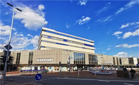Nach Karstadt-Insolvenz: Stadt Hamburg kauft früheres Kaufhaus in Harburg