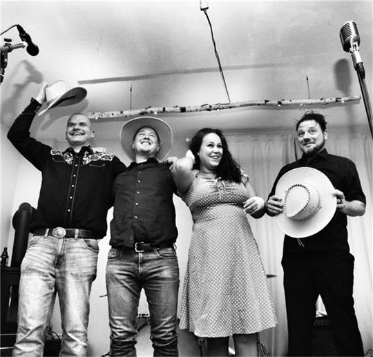 Countryband „Saddle the Cattle“ gastiert im Kulturforum