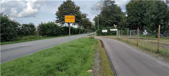 L130 in Nottensdorf: Radweg trotz Baumängel nutzbar, Verkehrsinsel geplant