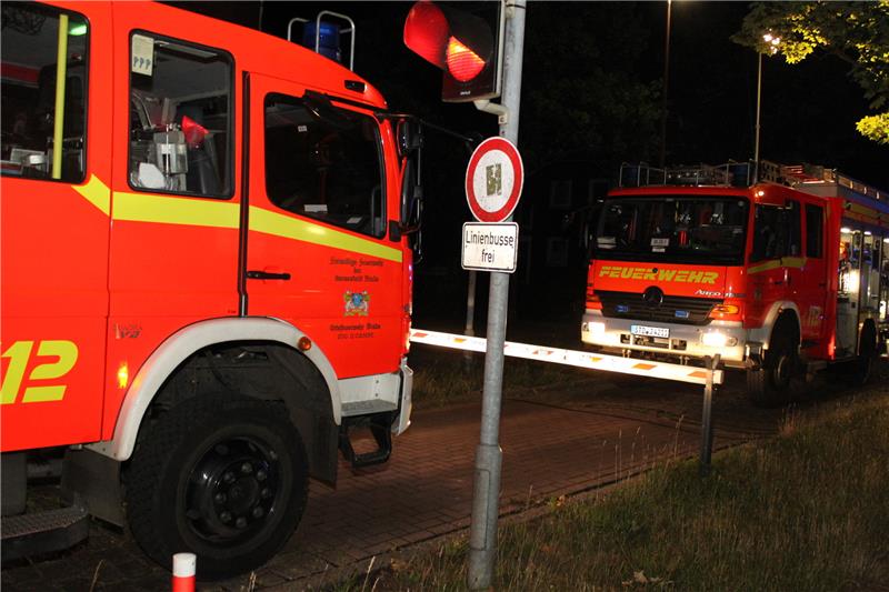 Wohnungsbrand in Stade löst dramatische Rettungsaktion aus Wohnungsbrand in Stade löst dramatische Rettungsaktion aus