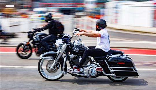 Harley-Days in Hamburg: Es gab nicht nur Beifall für die Biker