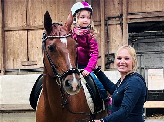 350 Besucher beim Ponyreiten – Ansturm auf Horneburger Verein