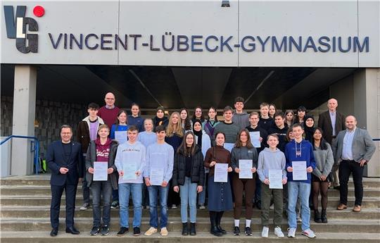 107 Gymnasiasten für humanitäres Engagement ausgezeichnet