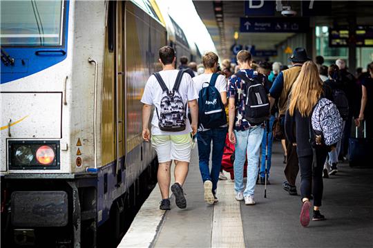 Niedersachsens 29-Euro-Ticket für Schüler könnte bundesweit gelten