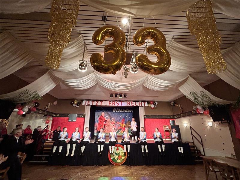 Faschingsclub Oldendorf ist zurück auf der Bühne Faschingsclub Oldendorf ist zurück auf der Bühne