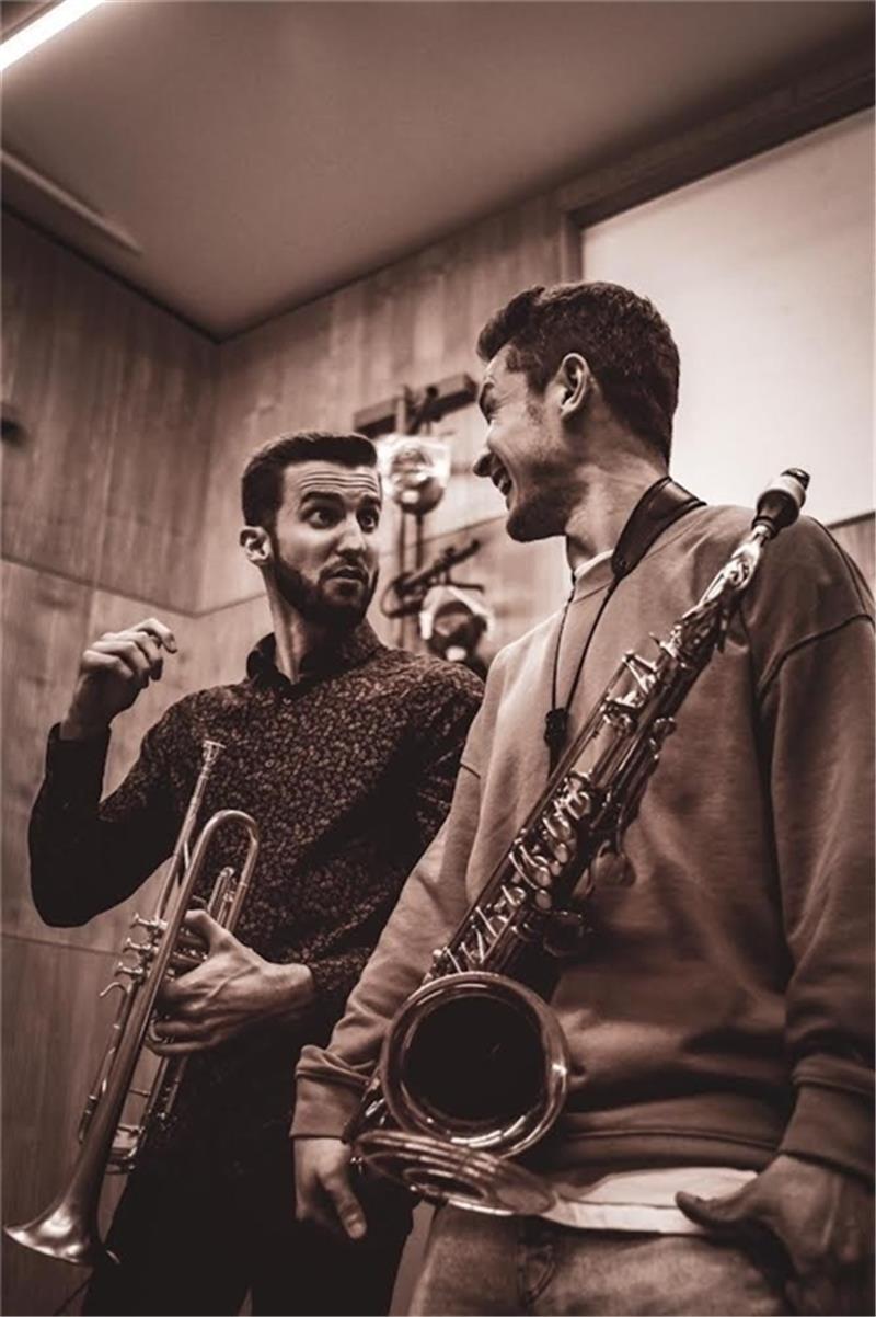 Frischetheke mit groovigem Jazz aus Hamburg Frischetheke mit groovigem Jazz aus Hamburg