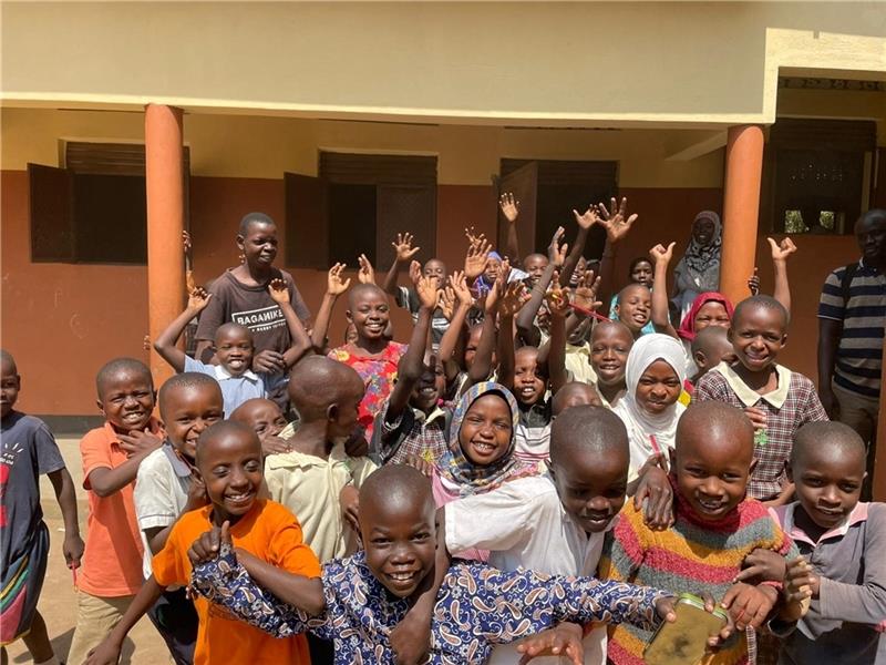Atländer Verein unterstützt Kinder in Uganda beim Lernen Atländer Verein unterstützt Kinder in Uganda beim Lernen