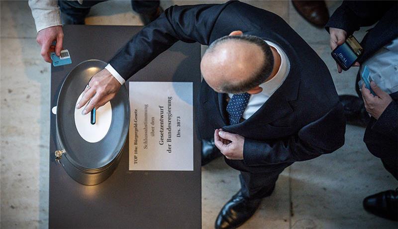 Bundestag beschließt Bürgergeld Bundestag beschließt Bürgergeld