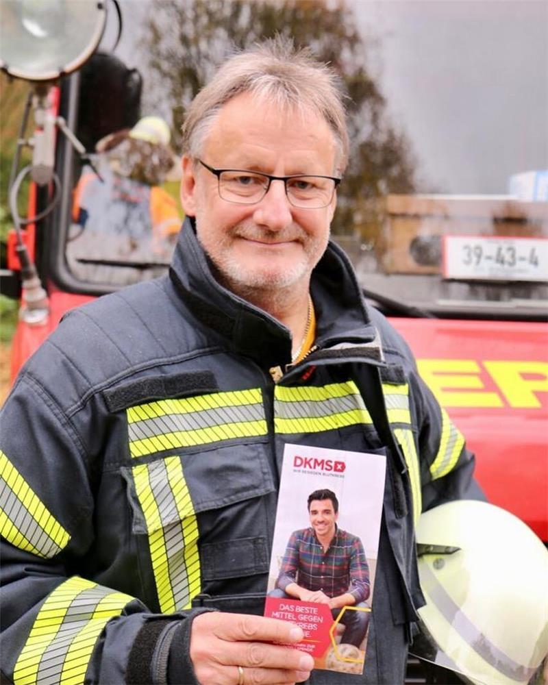 Leukämie: Lebensretter für Krummendeicher Feuerwehrmann gesucht Leukämie: Lebensretter für Krummendeicher Feuerwehrmann gesucht