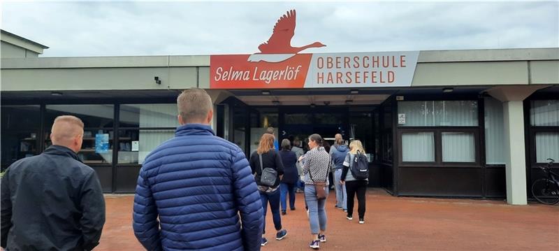 Schulkrise: Landesamt stellt sich in Harsefeld dem Protest der Eltern