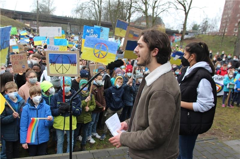 Tausende Stader Schüler bei Friedensdemo
