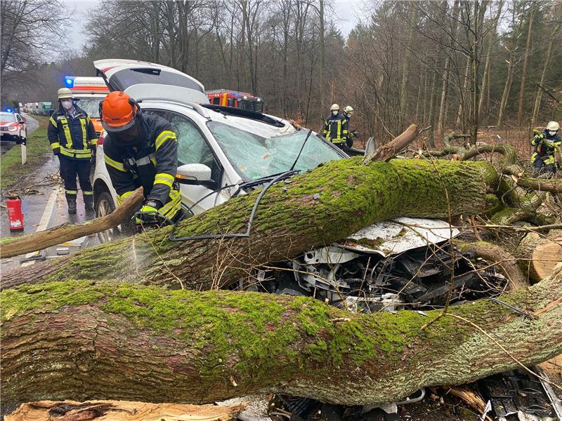 Unwetter-Bilanz: So wütete Sturmtief "Ylenia" im Landkreis Stade