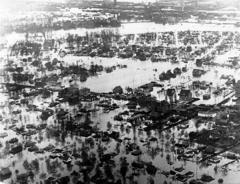 Zeitzeugen erinnern sich an Schrecken und Abenteuer der Sturmflut Zeitzeugen erinnern sich an Schrecken und Abenteuer der Sturmflut