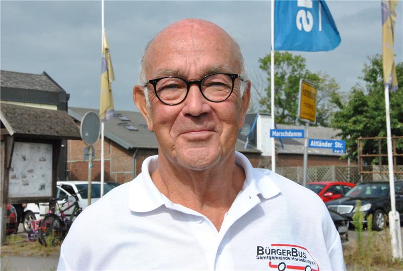 Bürgerbus: Rainer Gerkens tauscht mit Tobias Terne