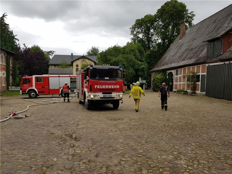 Feuer auf Gut "Deinster Mühle" Feuer auf Gut "Deinster Mühle"