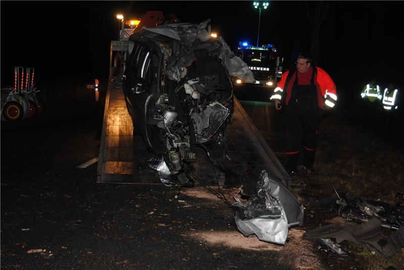 Tödlicher Unfall am Trauerbaum zwischen Buxtehude und Apensen
