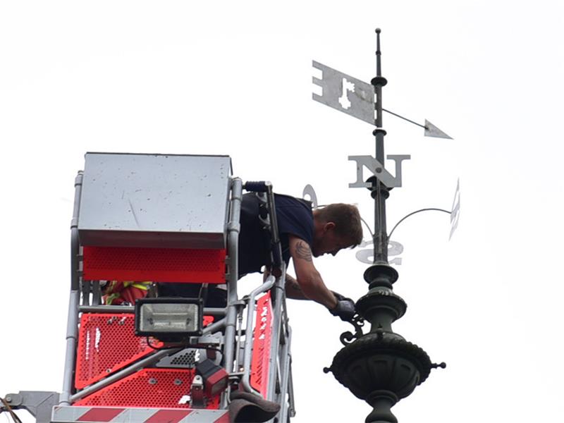 Neue Fahne für Gründerzeit-Villa in Stade