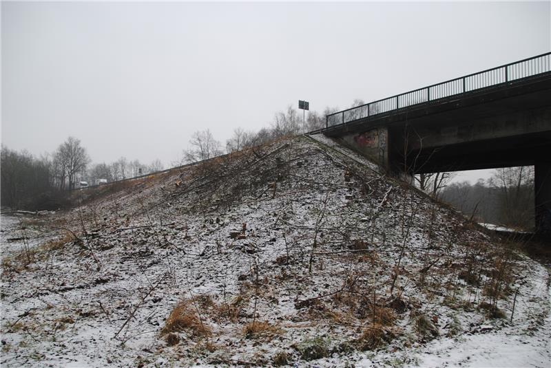 Vorbereitung für den Bau der neuen B73-Brücke in Buxtehude