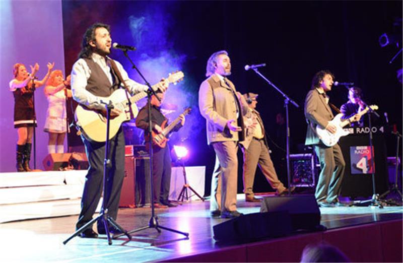 Mitreißendes Bee Gees Musical im Stadeum