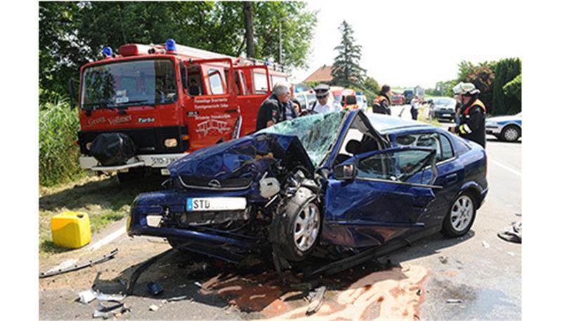 Tödlicher Verkehrsunfall auf der L 140