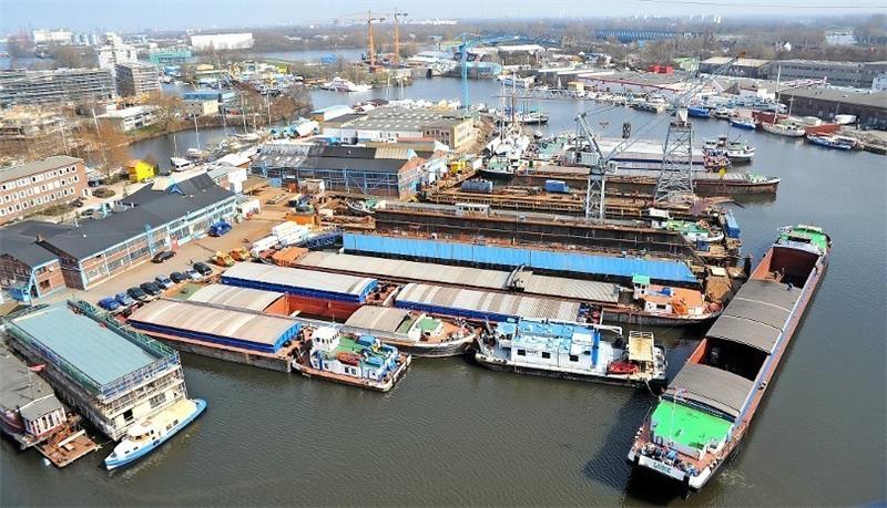 Werft unter Buxtehuder Führung Werft unter Buxtehuder Führung