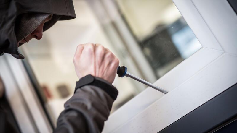 Einbrecher im Kreis Stade auf Beutezug – Bewohner ertappen Diebe auf frischer Tat Einbrecher im Kreis Stade auf Beutezug – Bewohner ertappen Diebe auf frischer Tat