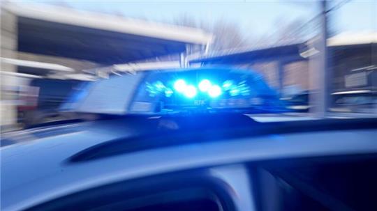 Nach Einbruch in Metallfirma: Polizei schnappt flüchtende Täter