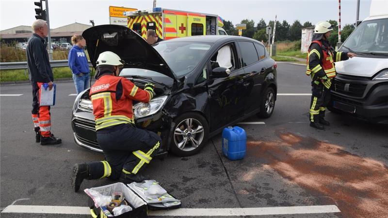 Verkehrsunfall auf K26-Kreuzung in Harsefeld – drei Verletzte
