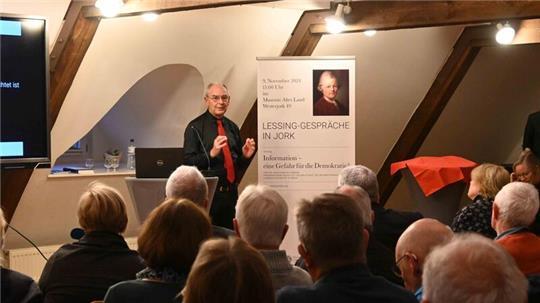 Professor mahnt: Demokratie statt Daten-Diktatur