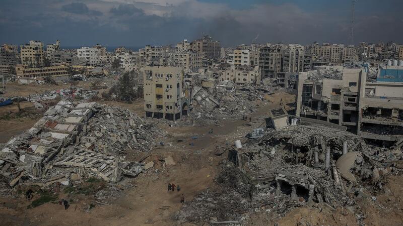 Hamas: 107 Palästinenser binnen 24 Stunden getötet Bild der Verwüstung: Zahlreiche Gebäude im Gazastreifen liegen in Trümmern.