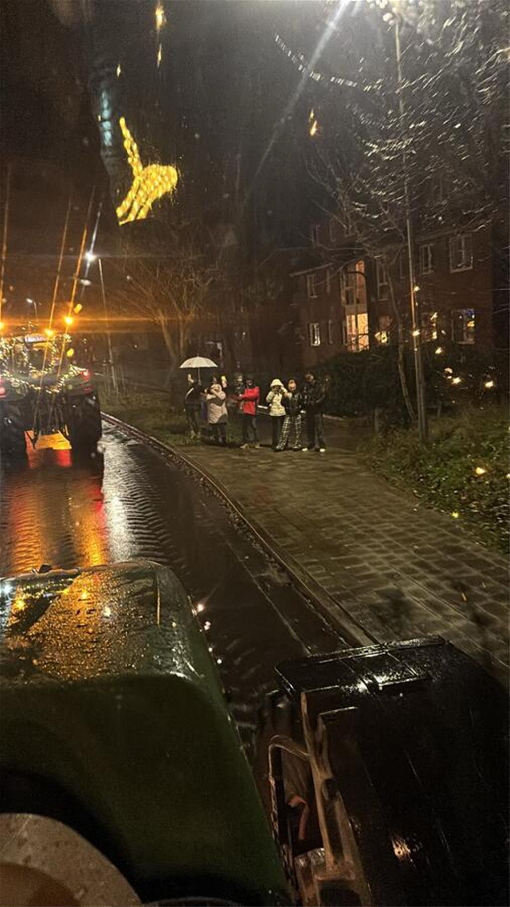 Bilder von der Lichterfahrt 2025. Fotos: Max von Allwörden.