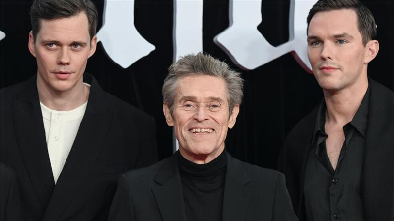 Bill Skarsgård, Willem Dafoe und Nicholas Hoult kamen zur Weltpremiere nach Berlin.