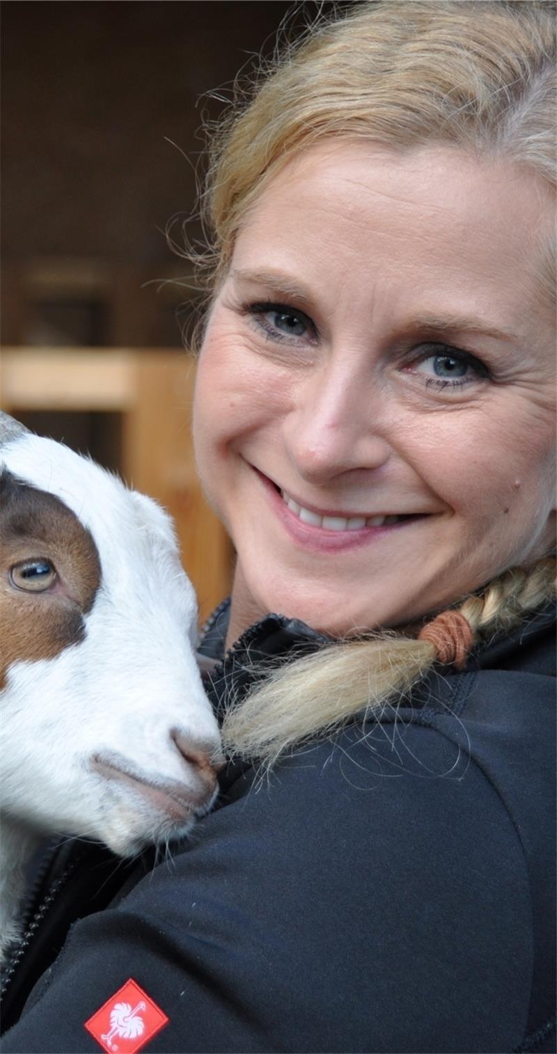 Biologin Nadja Niemann verlässt auf eigenen Wunsch den Zoo in der Wingst. Sie scheidet zum Jahresende als Zoo-Chefin aus. Foto Kramp