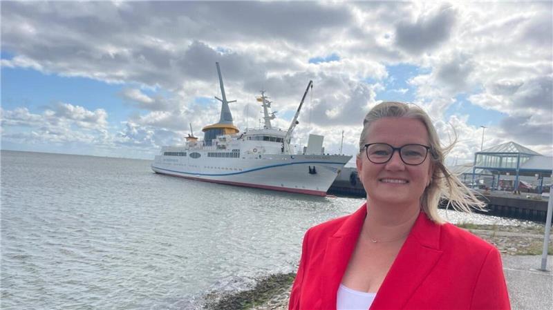 Birte Sievers: Von der Elbfähre Wischhafen zur Reederei-Chefin Birte Sievers hat jetzt bei der Reederei Cassen Eils angeheuert und leitet dort die unternehmerischen Geschicke. Das Ausflugsgeschäft nach Helgoland ist ihr kein unbekanntes Terrain.