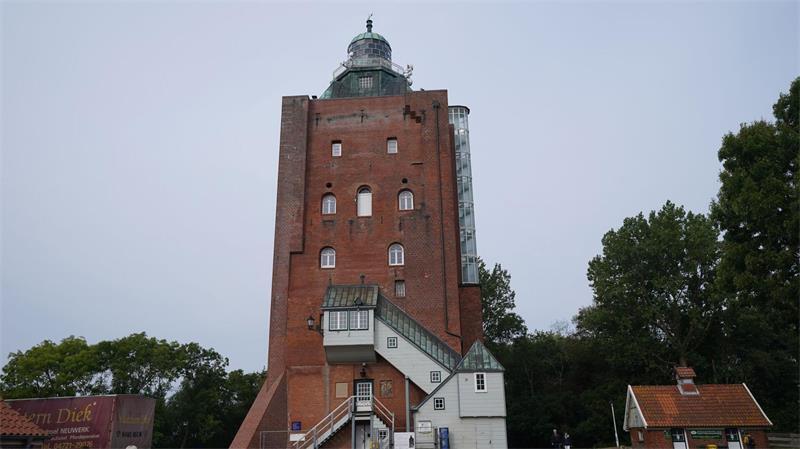 Hamburgs Leuchttürme – vom Kleinsten bis zum Ältesten Bis 2014 war der Neuwerker Leuchtturm zu maritimen Zwecken in Betrieb. (Archivbild)