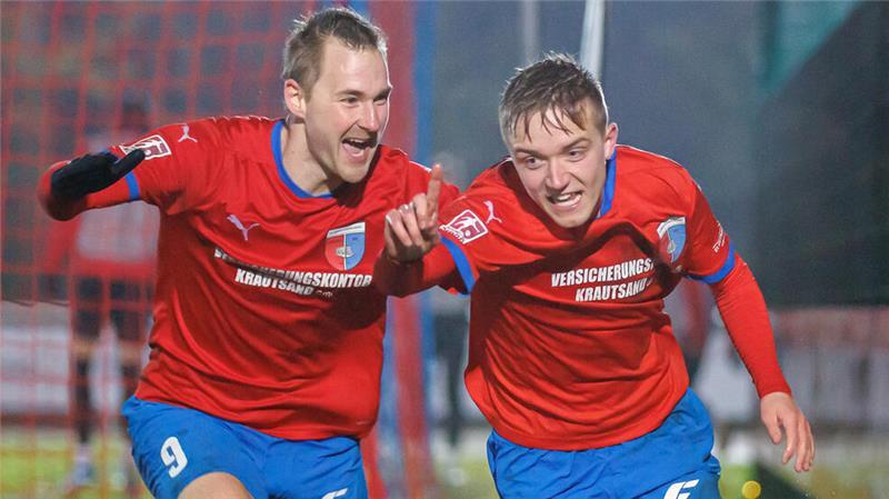 Was geht noch für D/A? Das sagen die Spieler vor der Partie beim VfB Lübeck Bis Dezember Kollegen, jetzt Gegner: Moritz Göttel (links) und Maximilian Geißen.