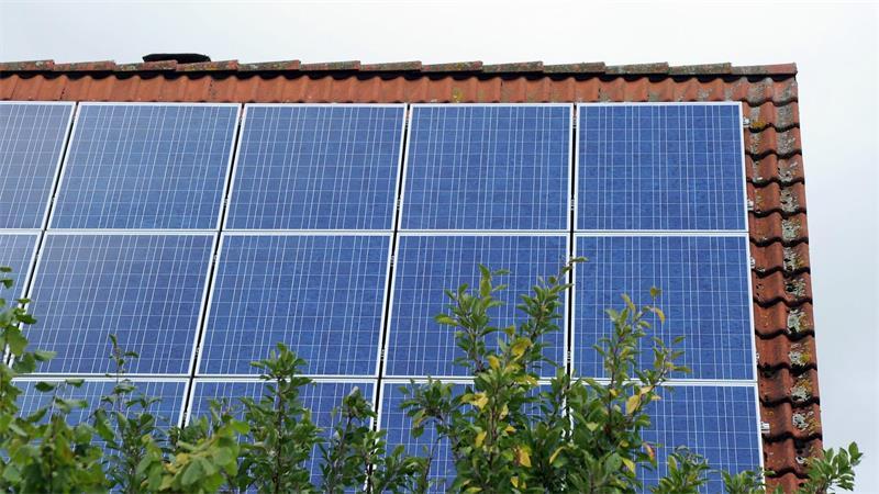 Bis Ende September wurde in Deutschland mehr Solarstrom erzeugt als im gesamten Vorjahr. (Symbolbild)
