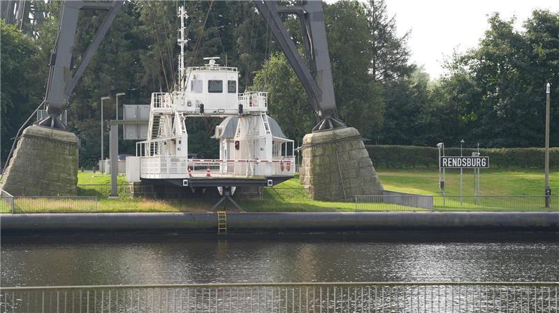 Bis Ende des Jahres wird die Schwebefähre vom Wasserstraßen- und Schifffahrtsamt betrieben. (Archivbild)