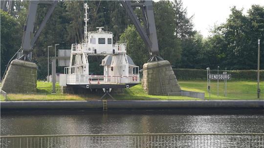 Bis Ende des Jahres wird die Schwebefähre vom Wasserstraßen- und Schifffahrtsamt betrieben. (Archivbild)