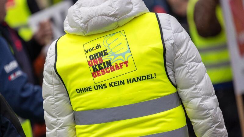 Verdi bestreikt bundesweit den Einzelhandel Bis Ostern will Verdi mit mehreren Aktionswochen den Druck auf die Arbeitgeber erhöhen.